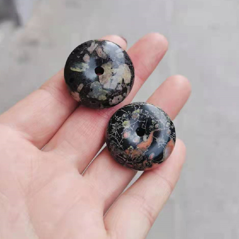 梅花玉平安扣 玉石吊坠批发 安山岩玉 桃花玉磁性玉石吊坠平安扣