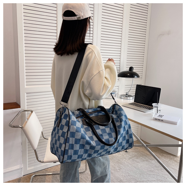 2022 New European and American Retro Large Capacity Single Shoulder Bag Fitness Business Trip Crossbody Big Bag Plaid Women's Travel Bags