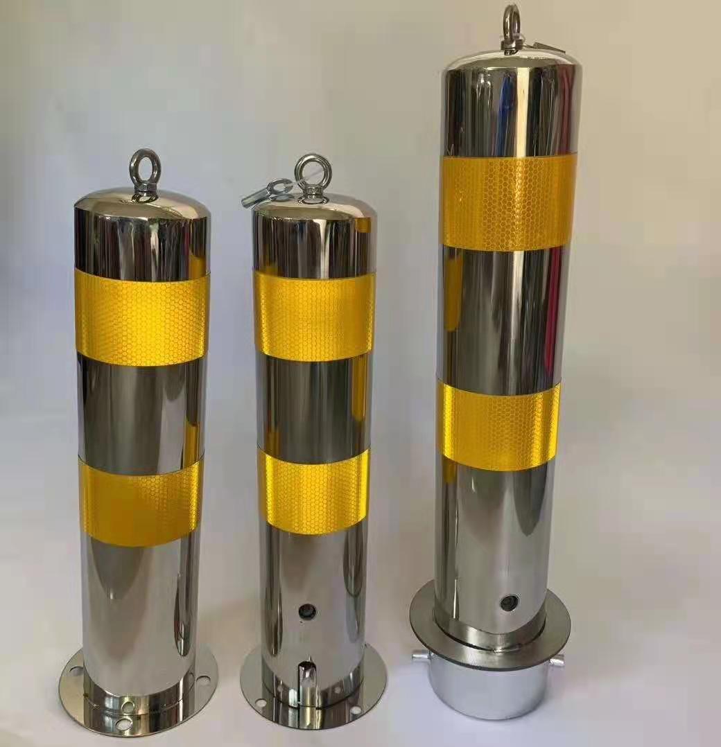 马路加油站隔离护栏停车桩车位钢管铁制挡车器u型护栏铁制挡车器