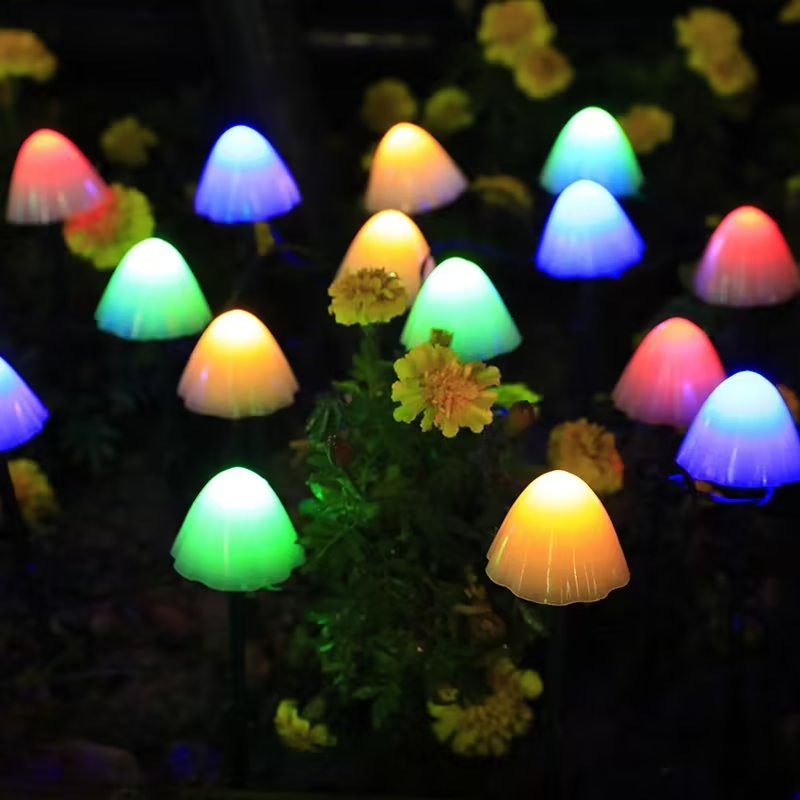 Christmas LED Solar Floor Outlet Mushroom Lighting Chain Outdoor Landscape Decoration Courtyard Garden Lawn Lighting Colored Lights