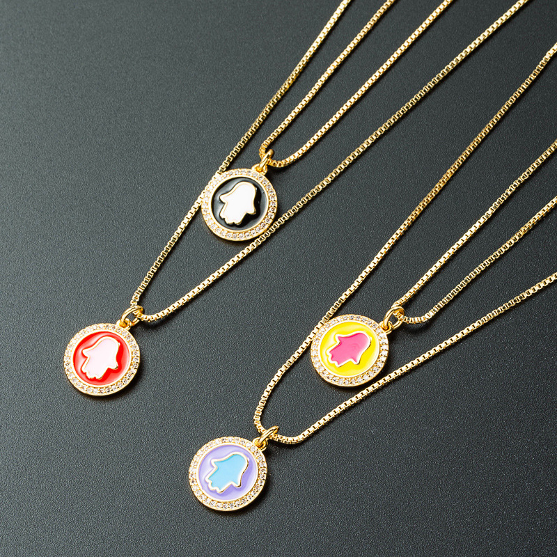 欧美跨境创意手掌圆形吊坠项链女铜镀真金珐琅嘻哈情侣锁骨链首饰