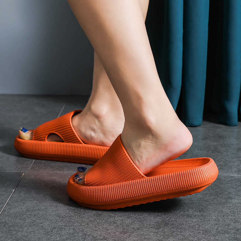 2023 New Slip-on Slippers Women's Summer Household Soft Bottom Outdoor Couple Slippers Men's in Stock Wholesale