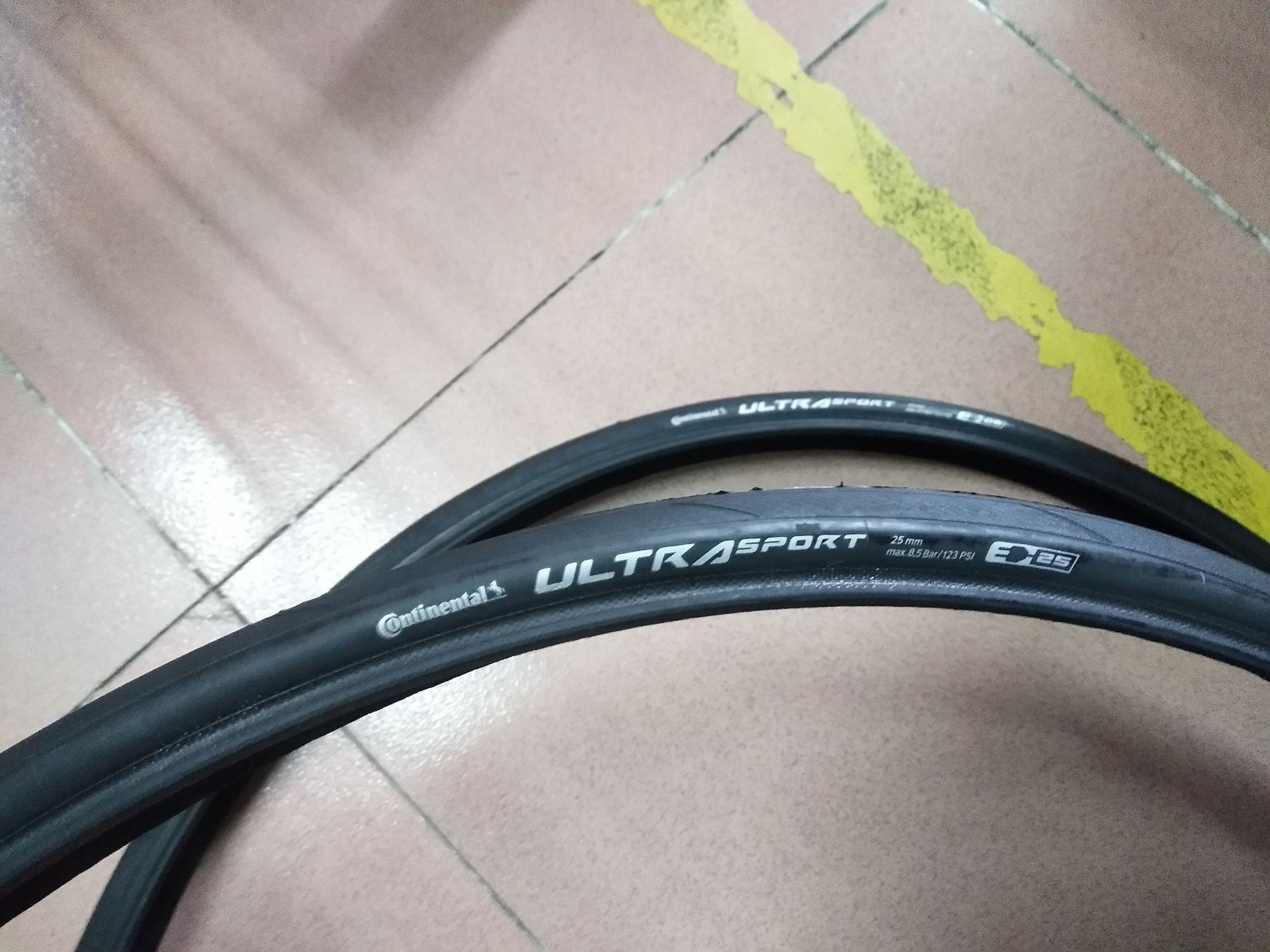 轮胎公路自行车轮胎700c轮胎28c轮胎continental马牌轮胎是否跨境出