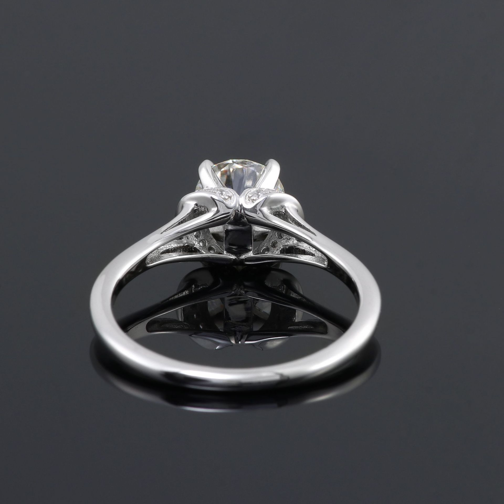 s925银莫桑石戒指女 1克拉莫桑钻简约求婚戒指 18k金定制指环礼物