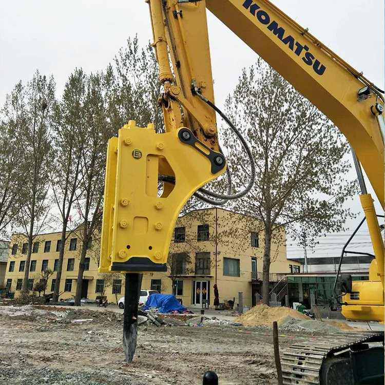 挖掘机改装破碎锤炮头小型微挖锤头配件钩机45/68/75/100全套钎杆