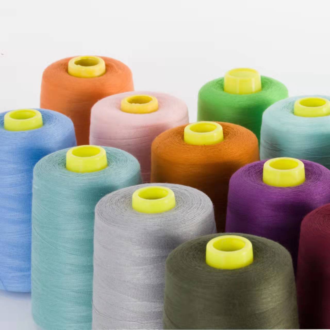批发202缝纫线多色高数涤纶线缝纫机线中粗大卷牛仔箱包宝塔线