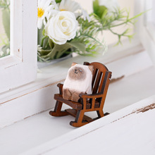 一只悠闲的小猫咪 纯手工木雕坐在摇椅上的小猫 桌面摆件创意礼品