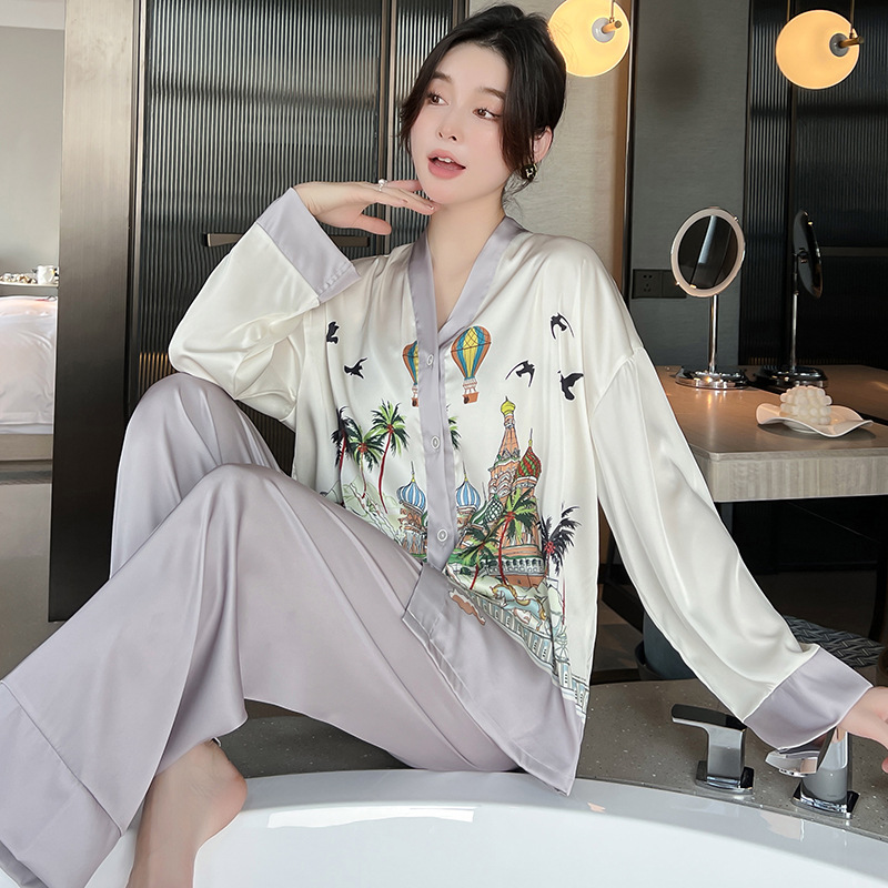 Women's Long Sleeve Artificial Silk V-neck Thin Casual Silk Homewear Set Cute Cardigan Girl Print Ice Silk Pajamas