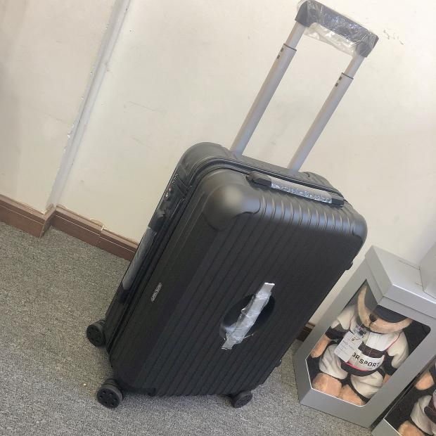 保时捷汽车联名款旅行拉杆箱登机黑白行李箱密码20寸4s店礼品