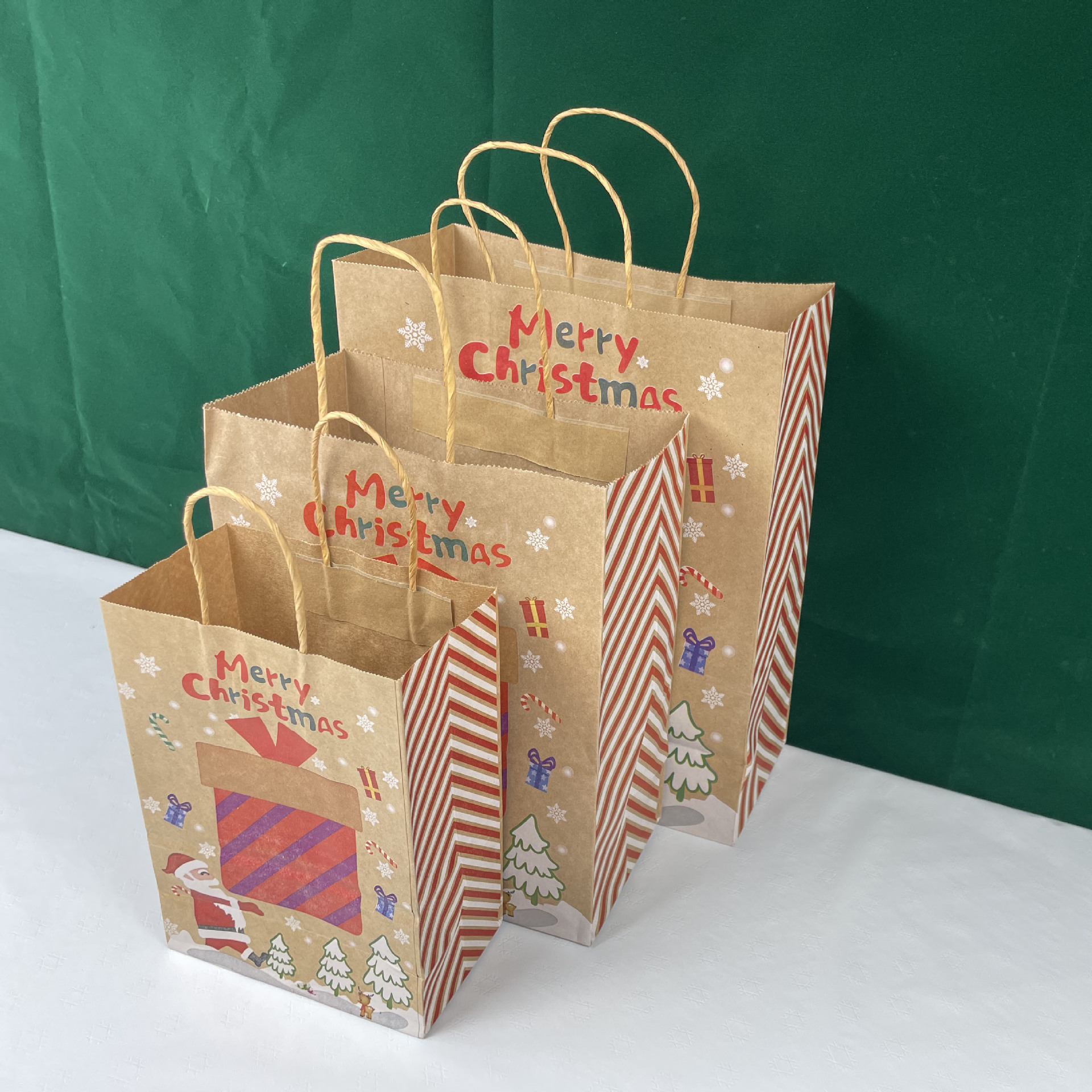 Christmas Paper Bag Handbag Gift Birthday Gift Bag Christmas Fruit Packaging Gift Set Bag Kraft Paper Bag Hot Sale