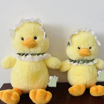 正版洛丽塔小黄鸭子毛绒玩具网红布娃娃陪睡安抚抱枕女孩生日礼物