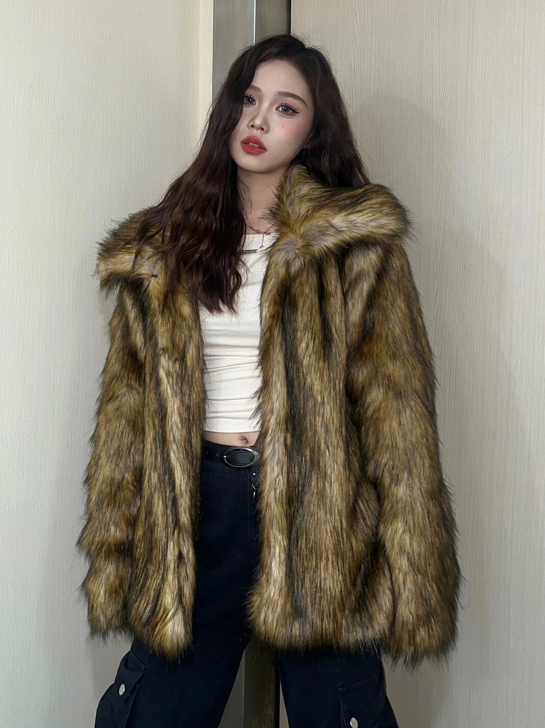 2023新款气质名媛仿狐狸毛皮草外套女短款高级感环保毛毛绒大衣冬