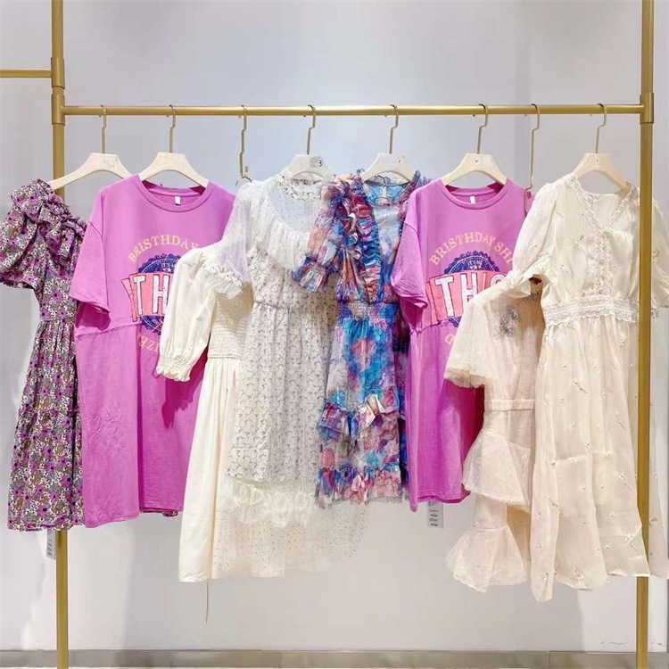 0成交0件广州梵衣莉语服饰有限公司4年相似马克2022华菲连衣裙t恤夏