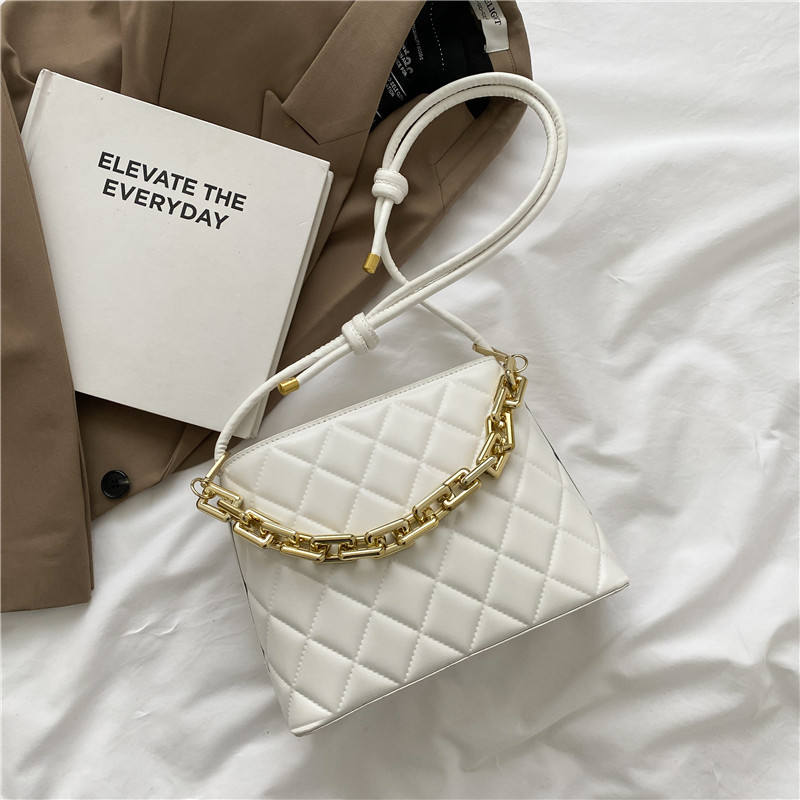 Fashionable Popular Bag Women's Bag New 2021 Fashionable Simple Texture Large Capacity Diamond Crossbody Bag Underarm Bag