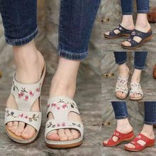 2021夏季新款亚马逊外贸女鞋镂空花朵刺绣凉鞋坡跟大码女式拖鞋