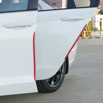 厂家直销汽车防撞条 碳纤纹防刮蹭装饰胶条 车身通用保护贴加长