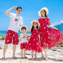 亲子装一家三口海边度假沙滩裙酒红色一字肩母女装洋气连衣裙长裙