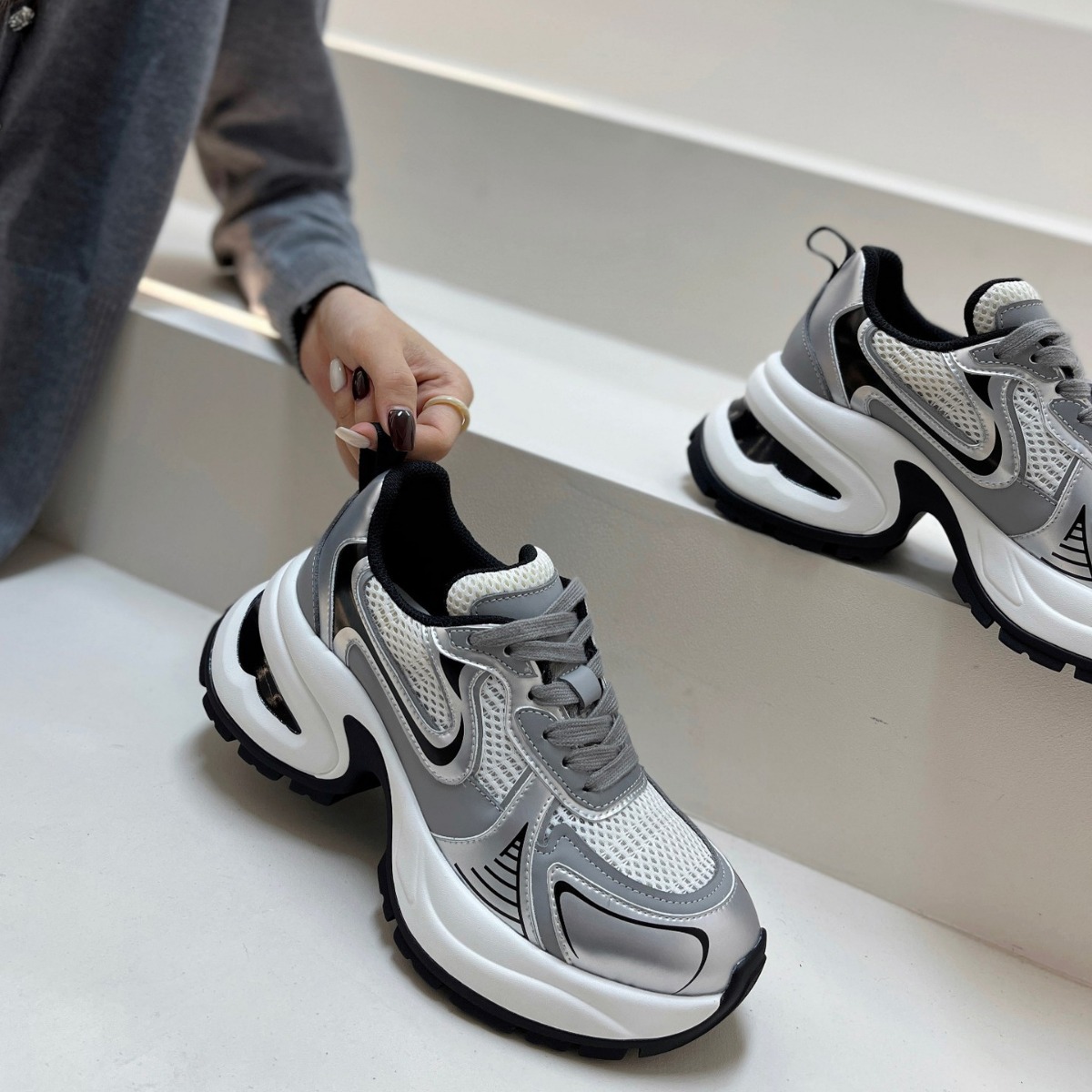 赵露思同款老爹鞋女真皮冬季加绒厚底增高休闲运动鞋网面透气女鞋