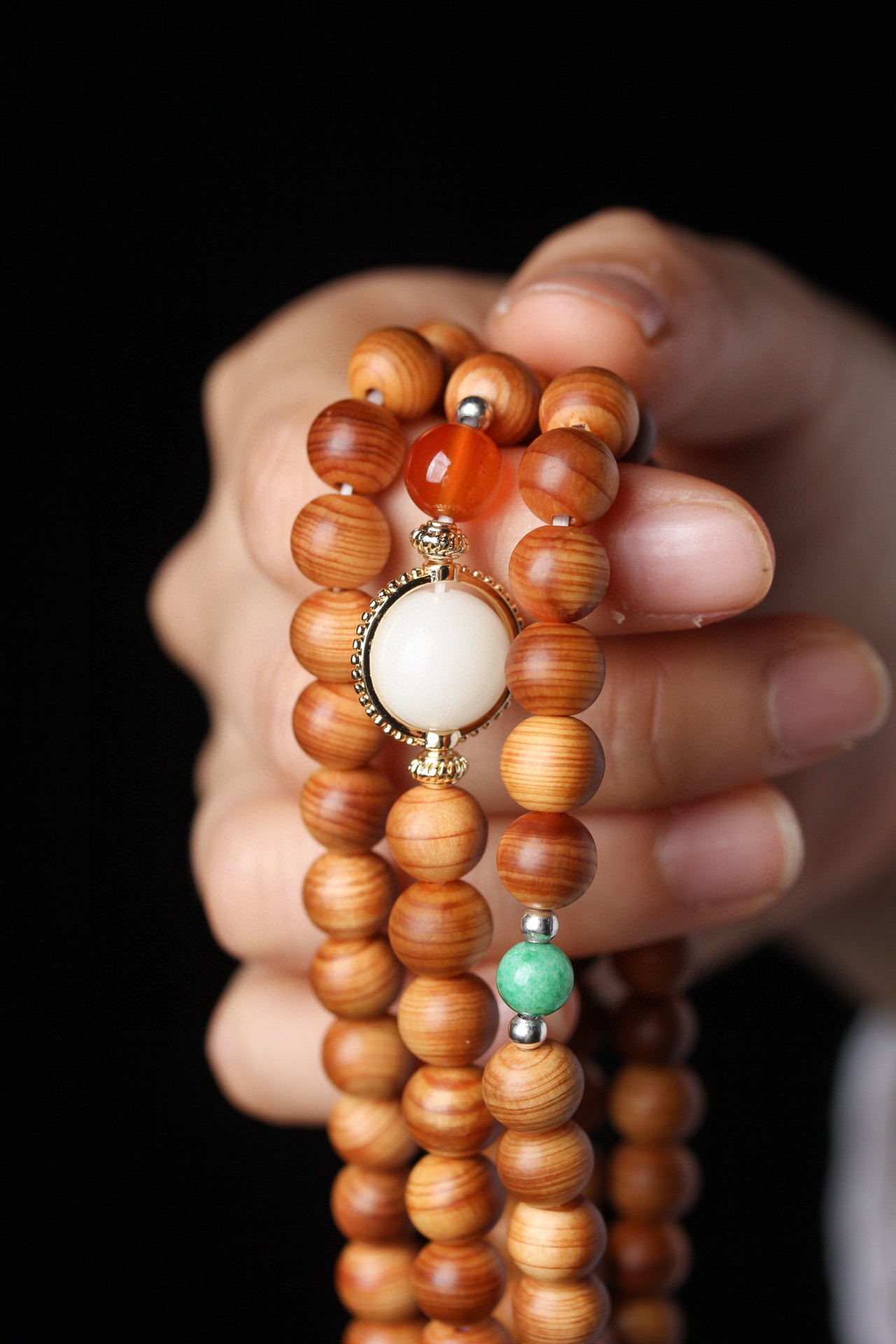 8四川陈化料108颗柏木佛珠手链男女饰品礼物