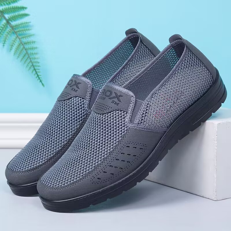 Spring and Summer New Old Beijing Cloth Shoes Mesh Single-Layer Shoes Breathable One Pedal Pumps Comfortable Soft Bottom Daddy's Shoes for Middle-Aged and Elderly People