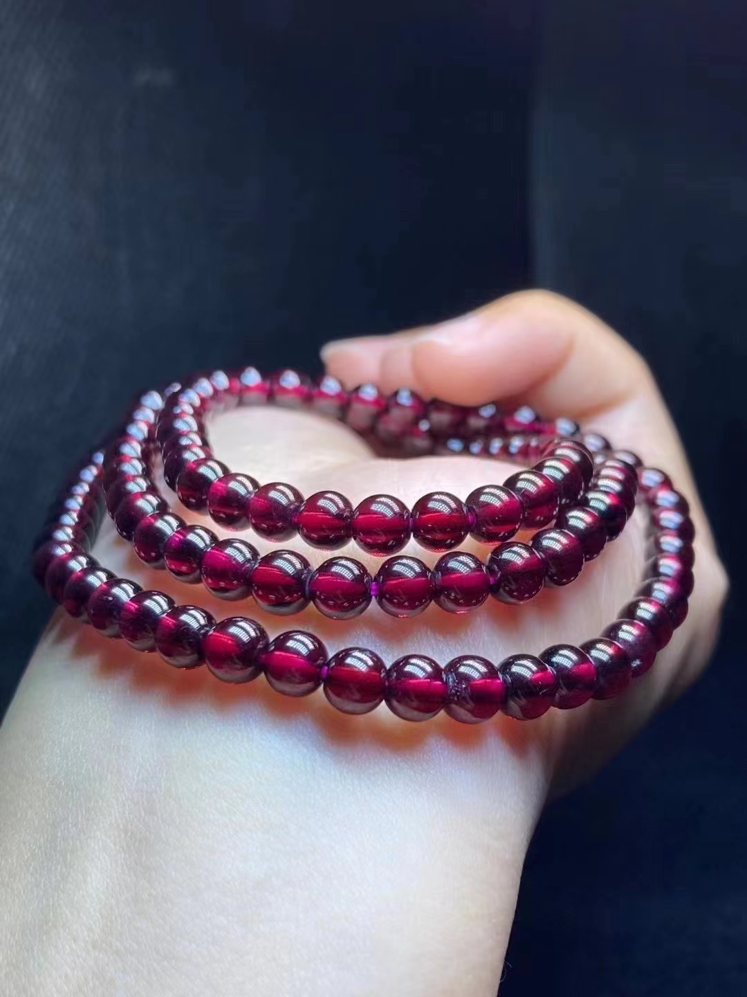 名 】顶级天然紫牙乌石榴