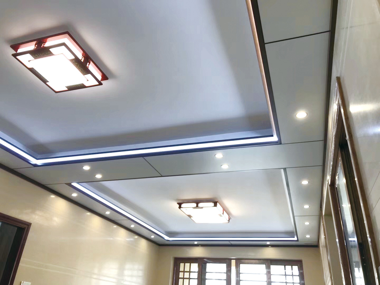 2022年新品主推 铝蜂窝大板 集成吊顶蜂窝板热销样板 20*30公分