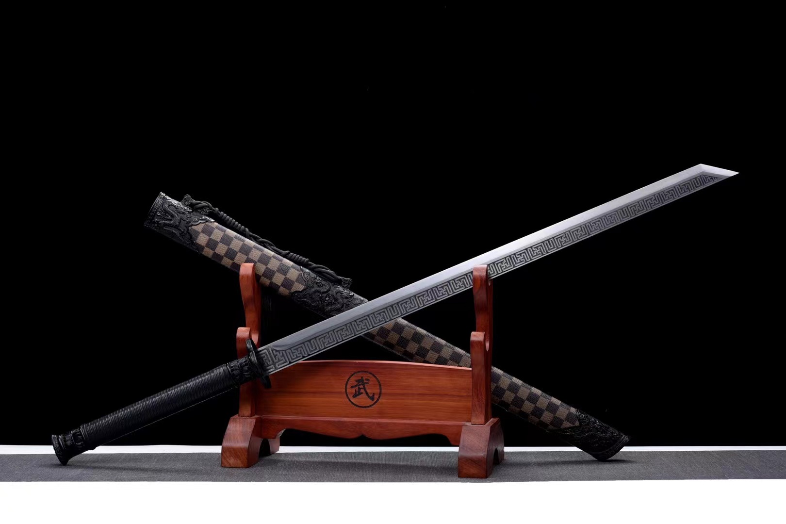 龙泉刀剑宝剑黑金古刀一体高锰钢唐横刀冷兵器收藏冷兵器未开刃