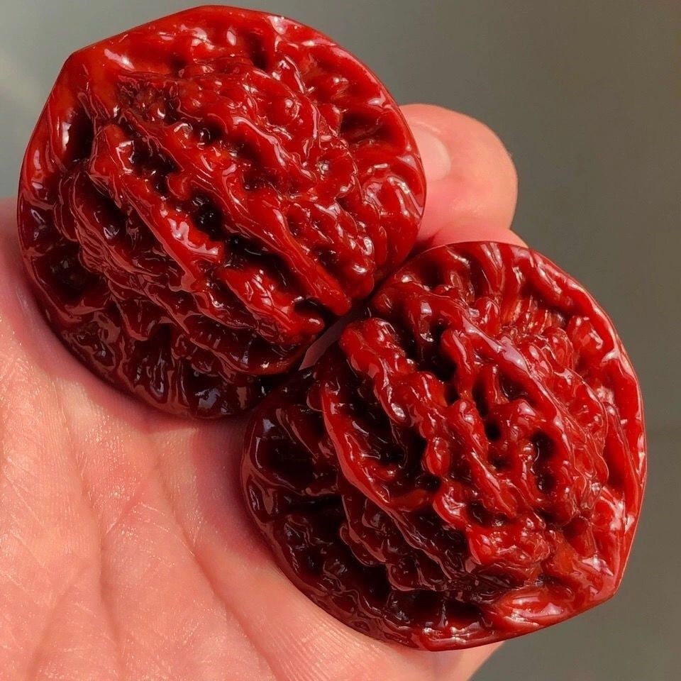 天然机刷包浆文玩核桃手把件四座楼官帽狮子头核桃包浆玉化40