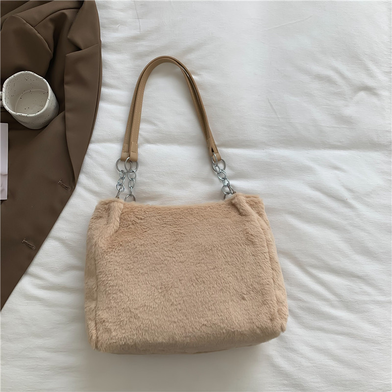 Foreign Trade Popular Simple Sense Small Bag Female 2022 New Autumn and Winter Texture Furry Messenger Bag Handbag