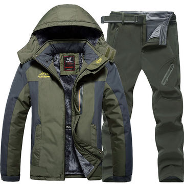 大码冲锋衣男冬季加绒加厚男士冲锋衣裤套装户外透气防寒服登山服