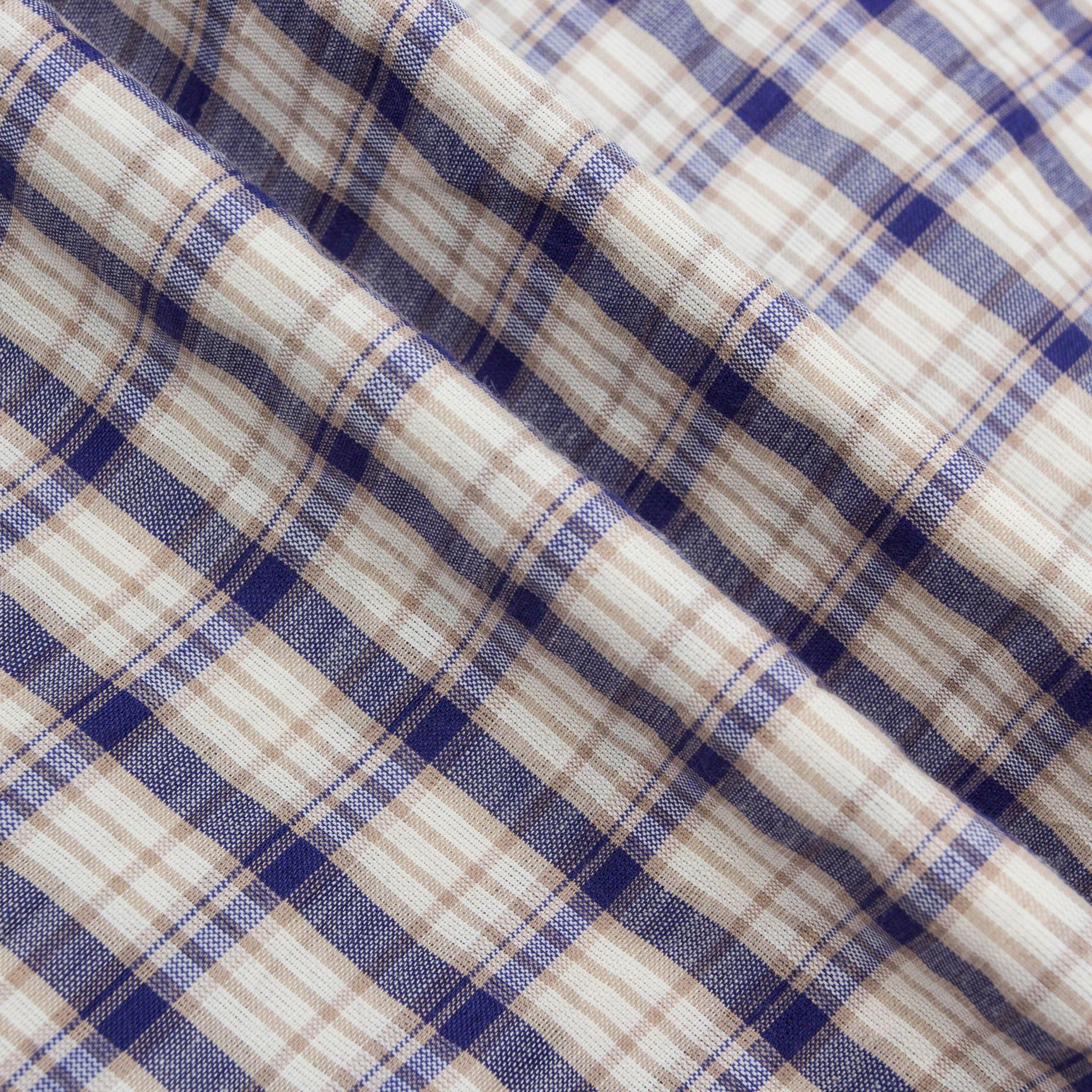 Polyester Cotton Yarn-Dyed Shirt's Fabric Plaid Clothing Fabric Can Be Sample Production and Processing Price Can Be Discussed