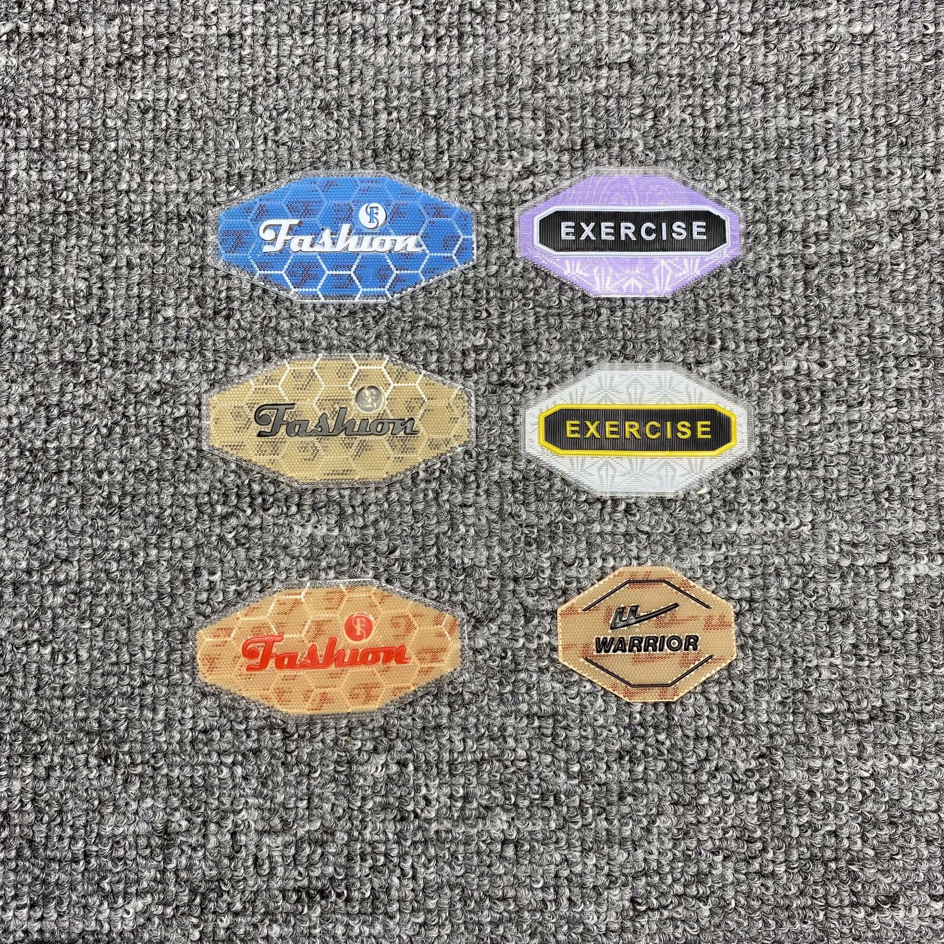 3d幻影标卡通滴塑pvc童装吊带裤装饰标补丁新款夹克徽章可定供应