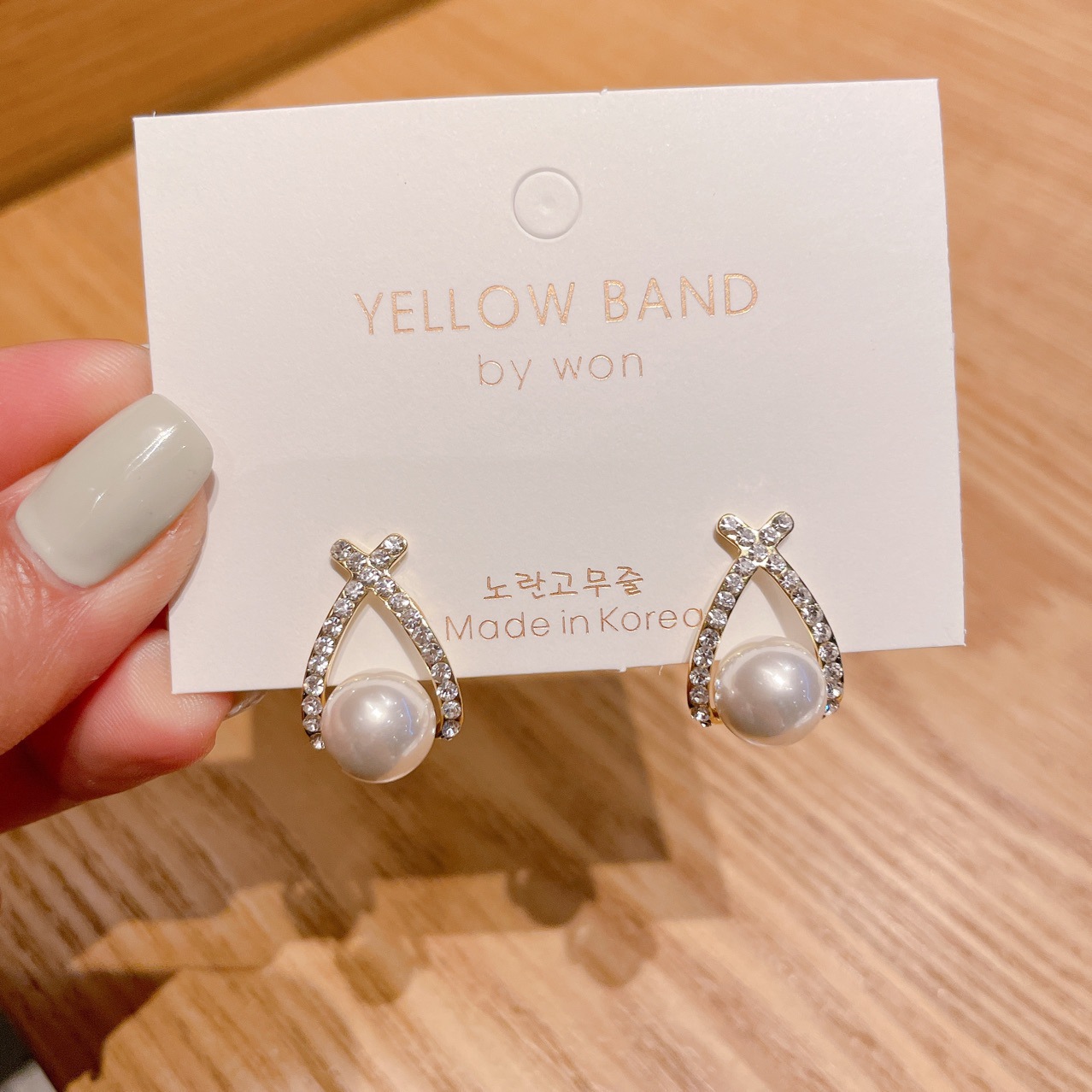 Sterling Silver Needle Korean Style 2022 New Style Pearl Earrings Female Simple Temperamental All-Match Stud Earrings Tiktok Same Style Ear Rings