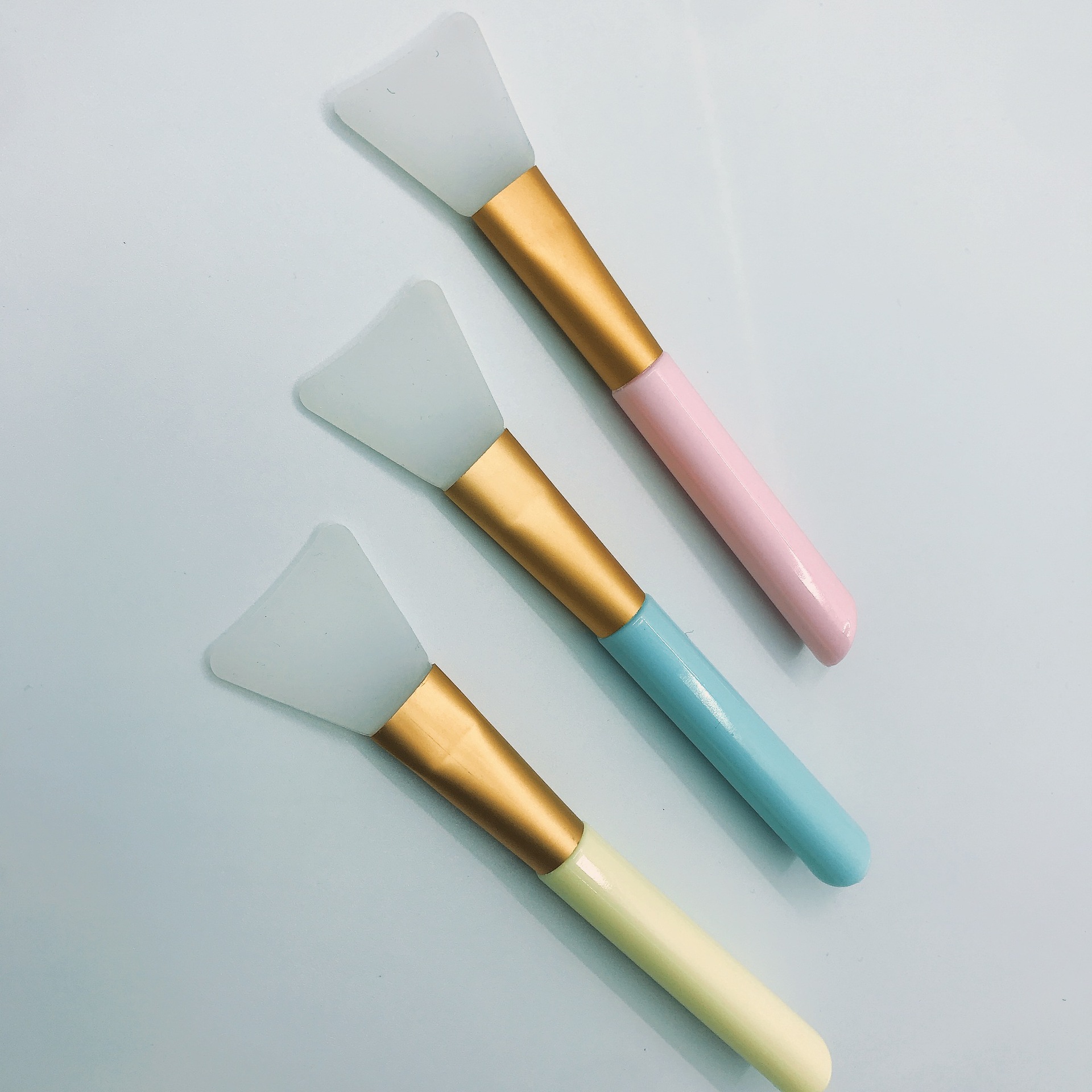 面膜刷硅胶面膜刷软头斜杆美容刷马卡龙色面膜泥调模刷厂家货源