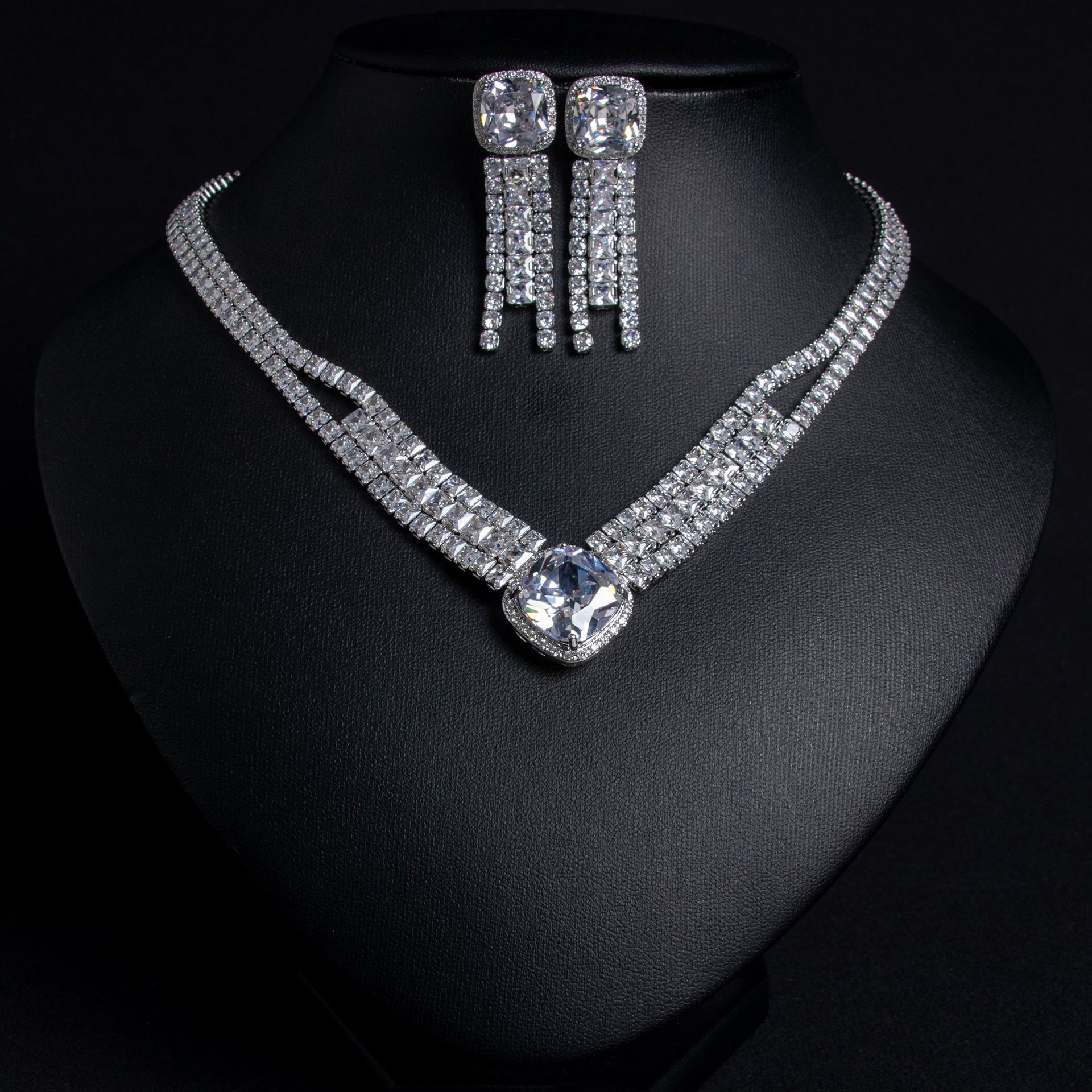 跨境轻奢满钻微镶重工方块宝石项链网红直播同款项链耳环首饰套装