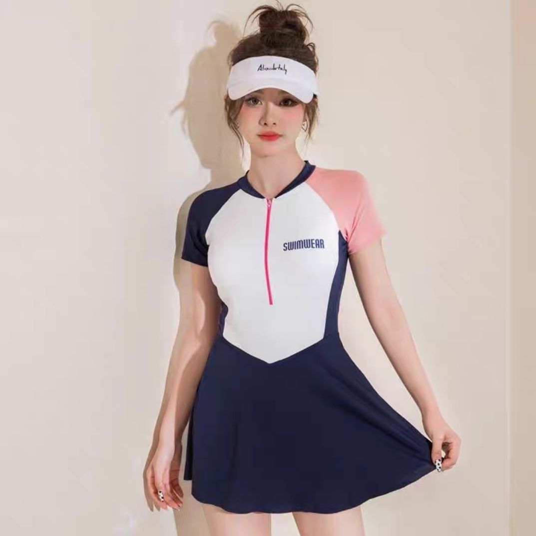 2024新款连体泳衣女爆款保守裙式平角游泳衣显瘦遮肉学生温泉泳装