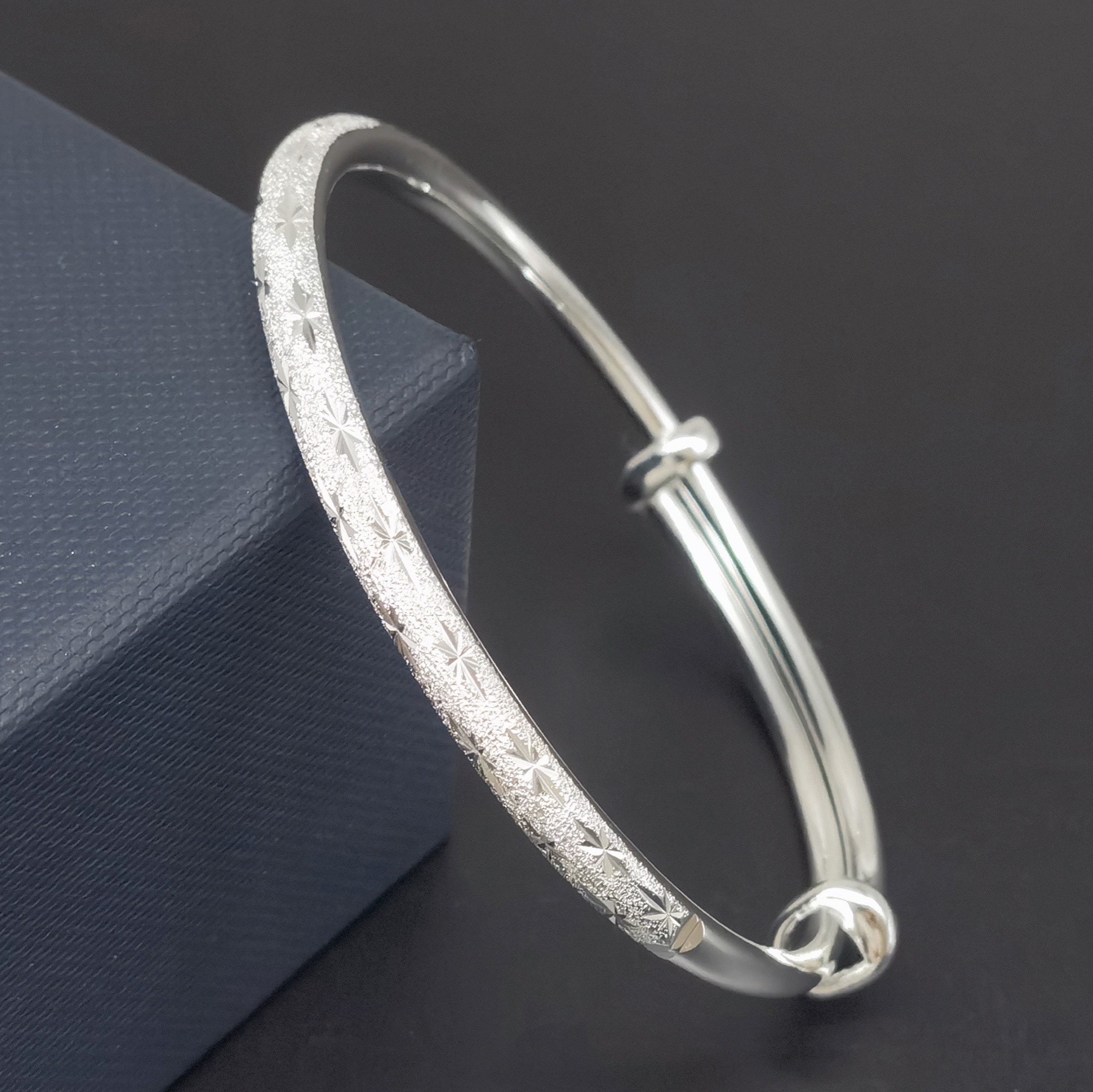 【工厂批发】纯银手镯圆棍光身足银大人手镯足银999推拉纯银手镯