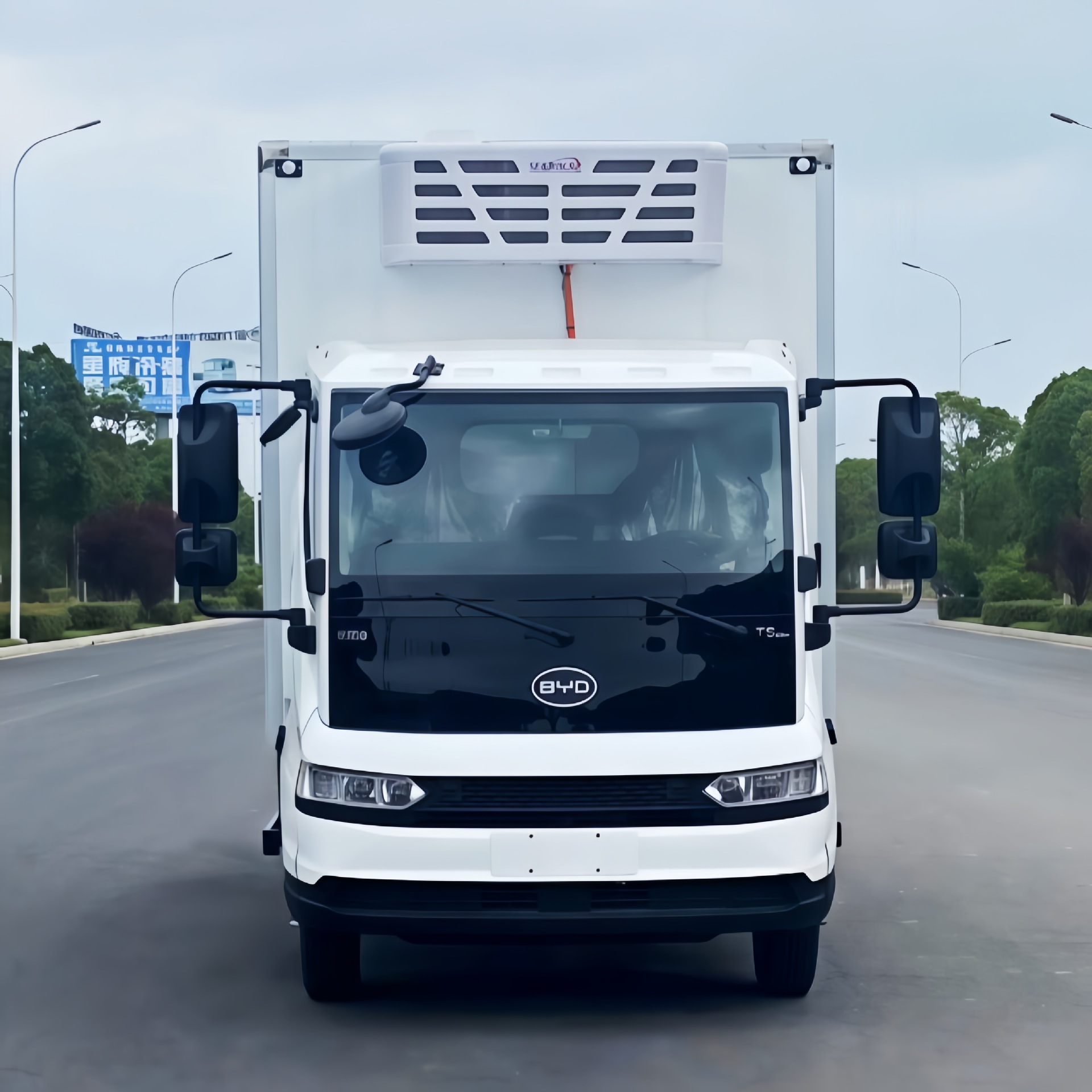 混合动力冷藏车  蛋糕店冻货城市配送车  水果、蔬菜、冻货冷藏车