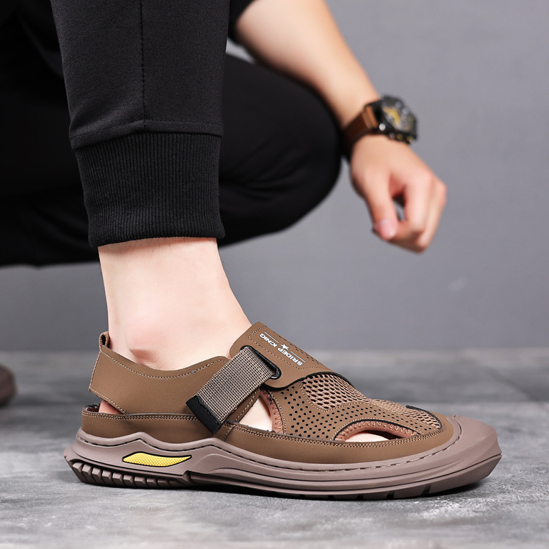 Men's Shoes 2023 Summer New Hollow Breathable Driving Dad Soft Bottom Casual Hole Closed Toe Slip-on Sandals Men