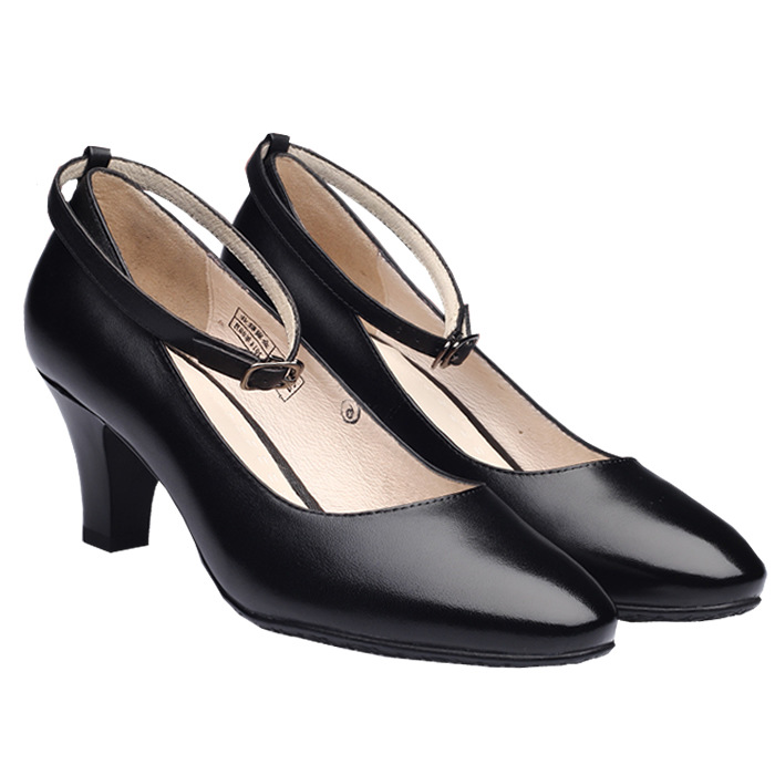 女保安鞋子黑色