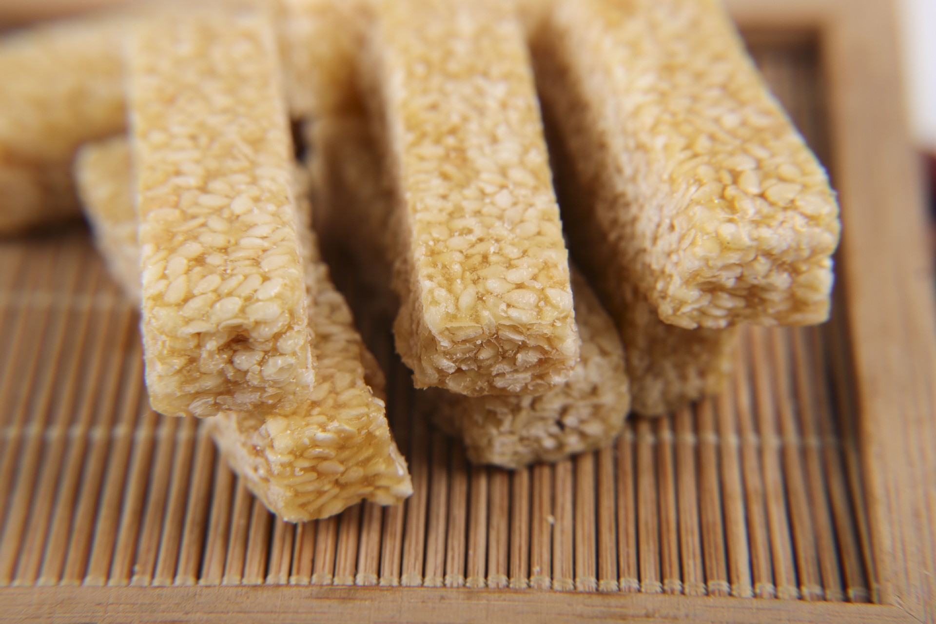 一件代发芝麻酥糖175g袋装 客家特产传统休闲零食批发硬糖