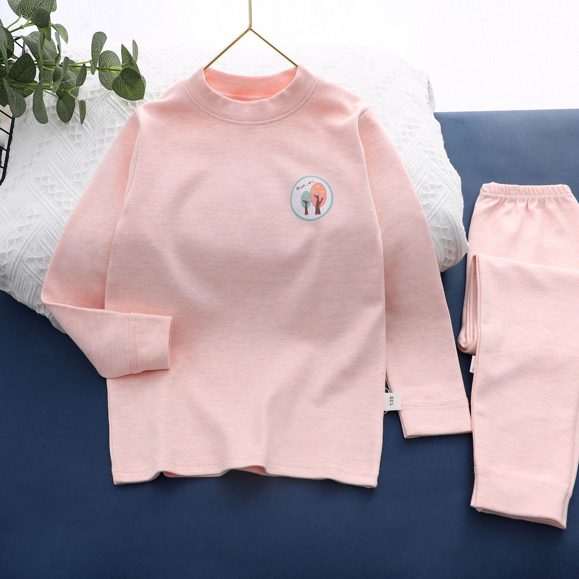 小熊班尼中童舒绒棉儿童内衣麻彩梳绒套装加厚家居服整首批发