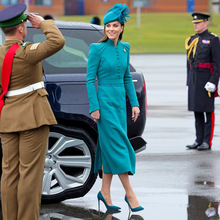 凯特王妃同款2023秋季女装立领长袖单订扣系带孔雀蓝外套连衣裙女