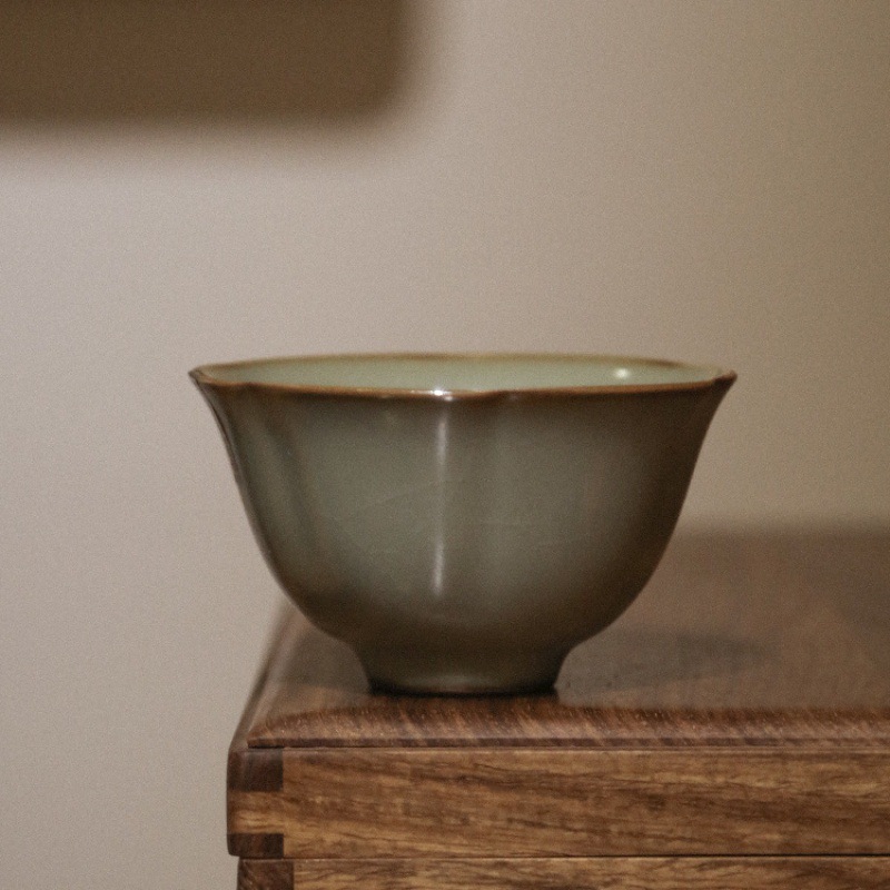 谢小金官窑小葵口陶瓷功夫茶具茶杯主人杯个人单杯汝窑开片汝瓷