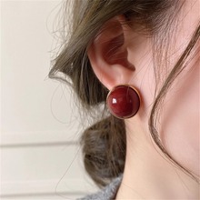 气质通勤显白酒红色圆形简约复古珍珠耳环小众设计高级感新年耳饰