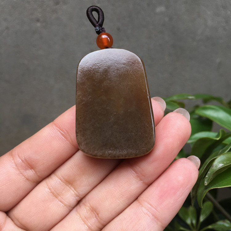 正品新疆和田玉 且末糖料老红糖 牛气冲天 生肖牛 平安无事牌挂件