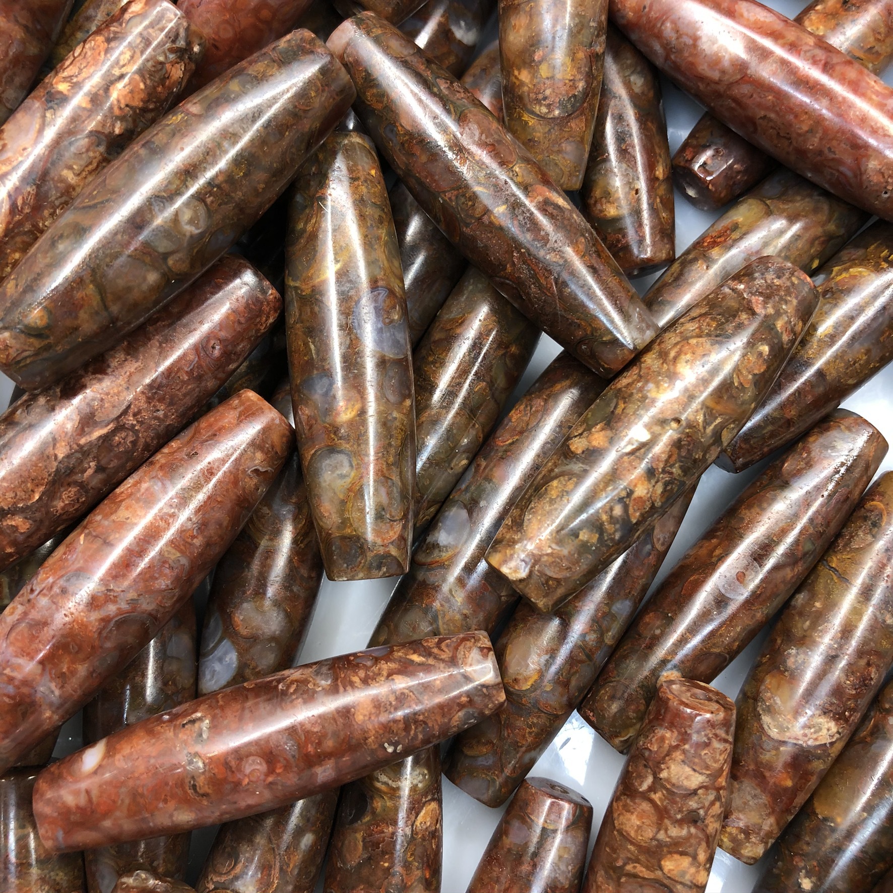 法螺天珠瓷白满螺吊坠配饰饰品辽螺蜗牛石厂家一手货源