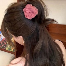 新中式国风粉色玫瑰花发夹女高级感发绳新款花朵抓夹半扎发头饰