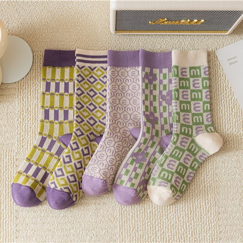 袜子22秋冬新款双针双路女袜辽源袜子批发市场精梳棉中筒长堆堆袜