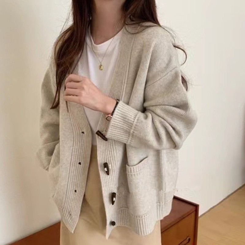 牛角扣针织衫外套女2023秋冬季厚实软糯宽松韩版v领外穿毛衣线衫